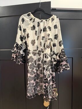 Ann Taylor Black and White Floral Tie-Waist Dress